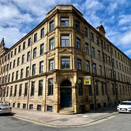 Velvet Bradford - New Modern Centre Apartment
